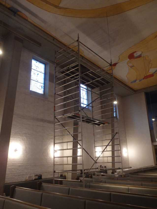 Es werde Licht! Die neue Kirchenbeleuchtung und ihr Einbau (November